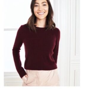 Quince Super Lux Mongolian Cashmere Crewneck
Sweater Burgundy